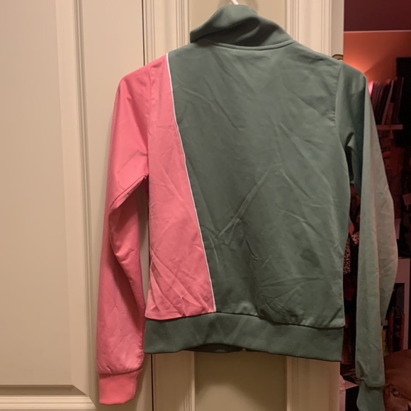 Massimo Two-Toned Sweater - Picture 2 of 4